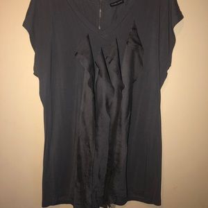 New York & Company Short sleeve fun shirt